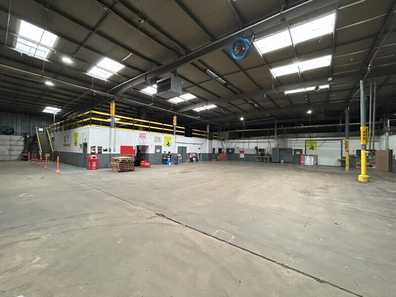 More Photos Of 191 Devereaux Dr, Natchez Distribution For Sale