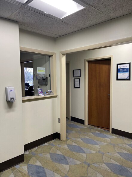 More Photos Of 7600 Osler Dr, Towson Medical For Sale