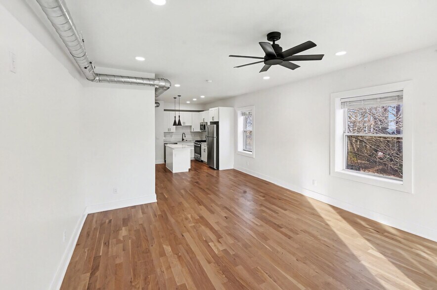 More Photos Of 112 E 43rd St, Kansas City Apartments For Sale