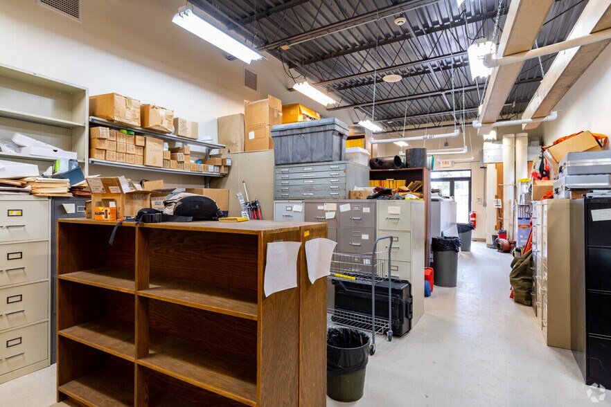 More Photos Of 3754 Ranchero Dr, Ann Arbor Office For Sale