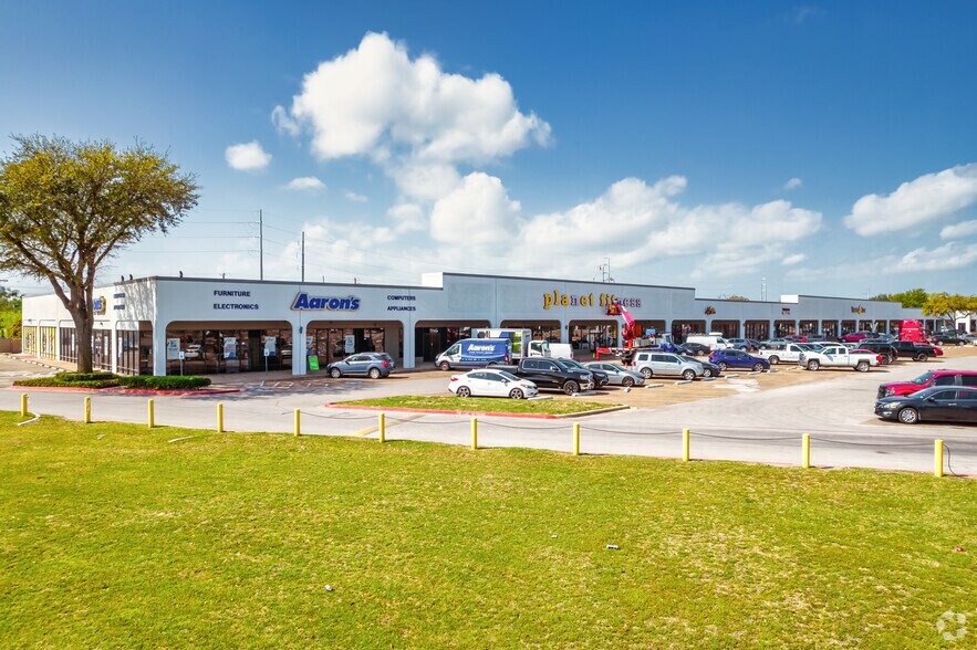 Primary Photo Of 1165 S Stemmons Fwy, Lewisville Storefront Retail Office For Lease