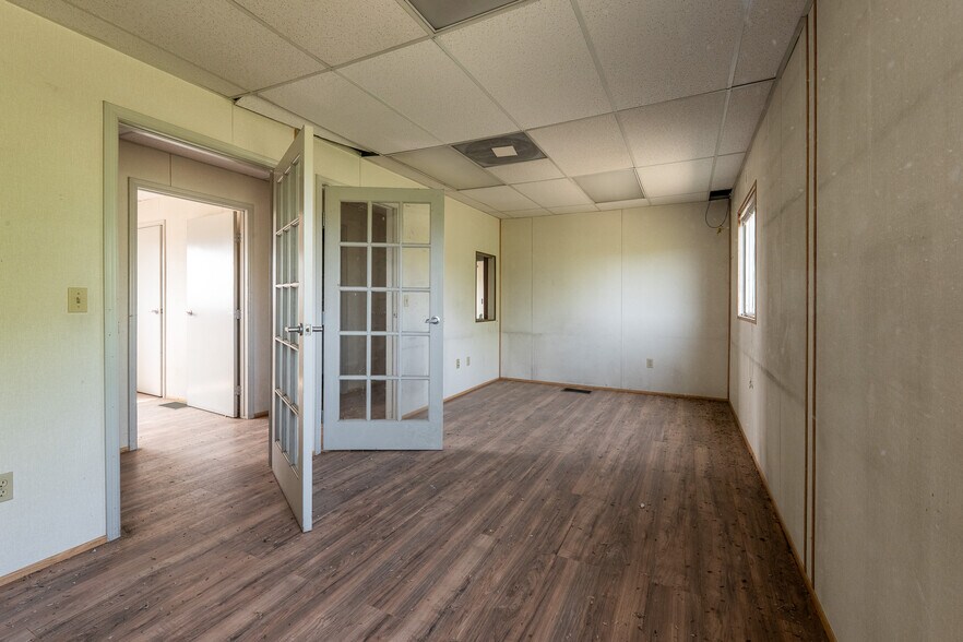 More Photos Of 500 Parsons, Walsenburg Specialty For Sale