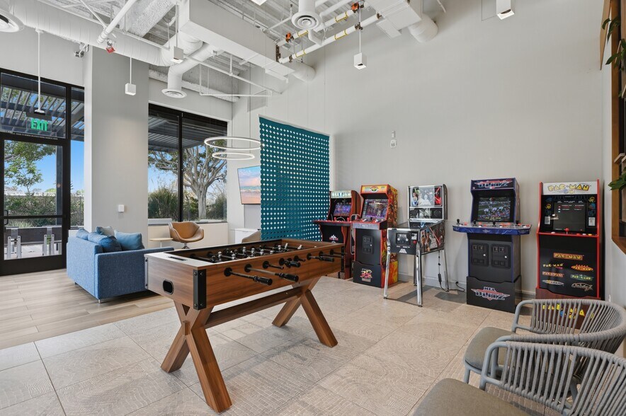 More Photos Of 3655 Nobel Dr, San Diego Office For Lease
