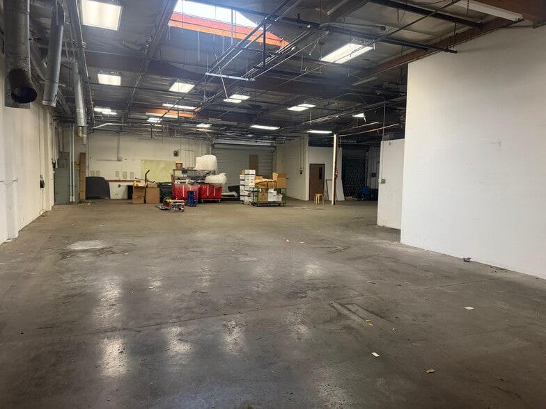 More Photos Of 1238-1254 E Cypress St, Covina Distribution For Lease