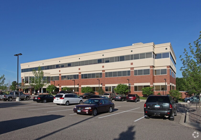 More Photos Of 15700 37th Ave N, Plymouth Medical For Lease