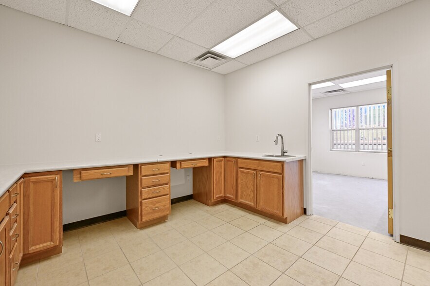 More Photos Of 2074 Galisteo St, Santa Fe Medical For Sale
