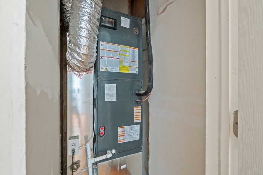 More Photos Of 217 E Preston St, Baltimore Apartments For Sale