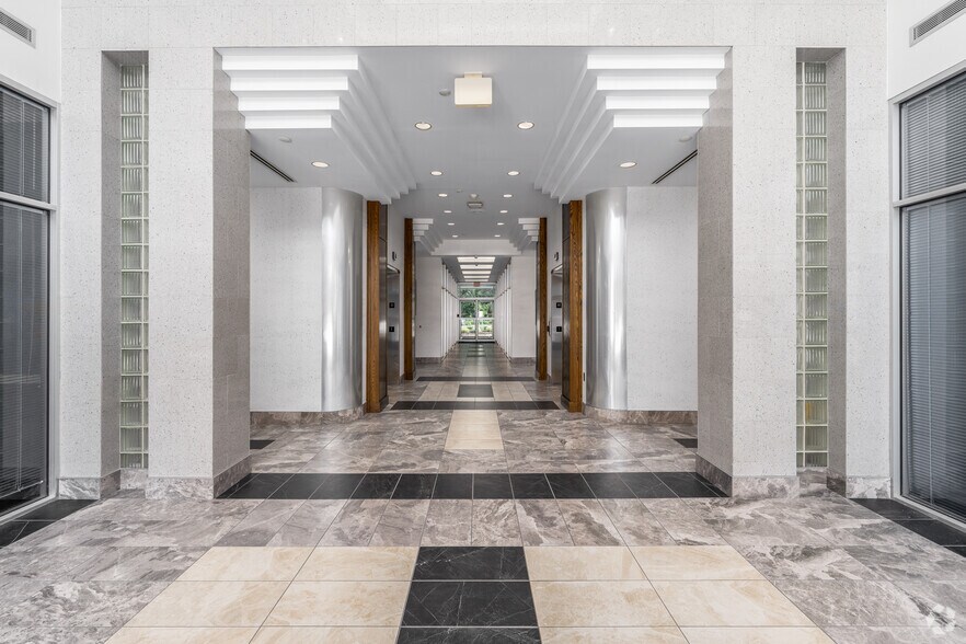 More Photos Of 2191 Defense Hwy, Crofton Medical For Lease