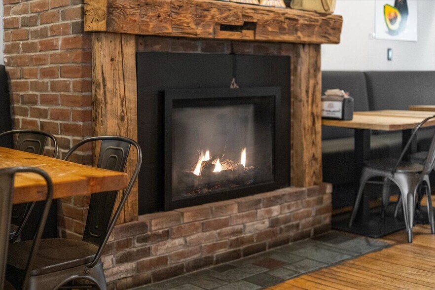 More Photos Of 454 Mountain Rd, Stowe Convenience Store For Sale