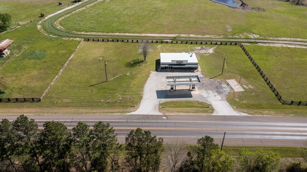 More Photos Of 6893 TX-19, Crockett Freestanding For Sale