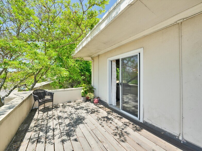 More Photos Of 825 College Ave, Santa Rosa Medical For Sale