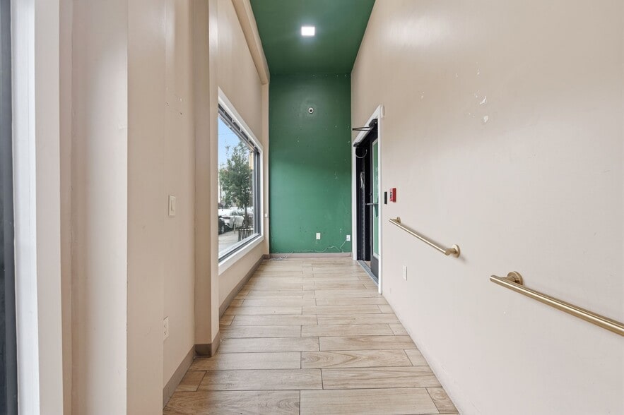 More Photos Of 36 Congress St, Jersey City General Retail For Sale
