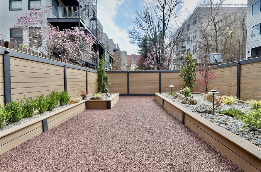 More Photos Of 557 1st St, Hoboken Storefront Retail Residential For Lease