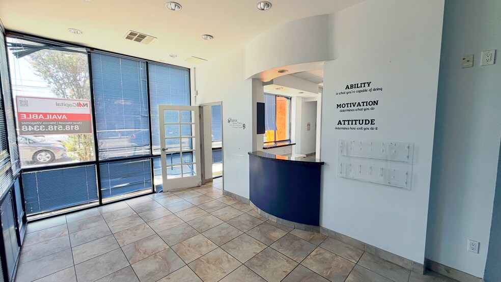More Photos Of 5554 Reseda Blvd, Tarzana Medical For Lease