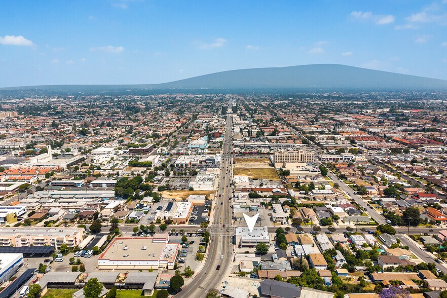 More Photos Of 300 S Garfield Ave, Monterey Park Office For Sale