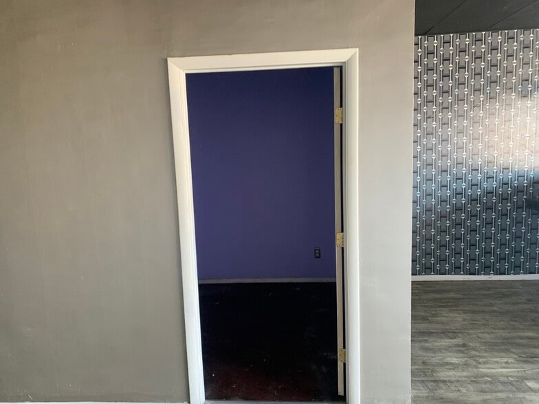 More Photos Of 5804-5814 NW 63rd St, Oklahoma City Unknown For Lease