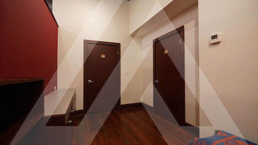 More Photos Of 912 Prairie St, Houston Office For Lease