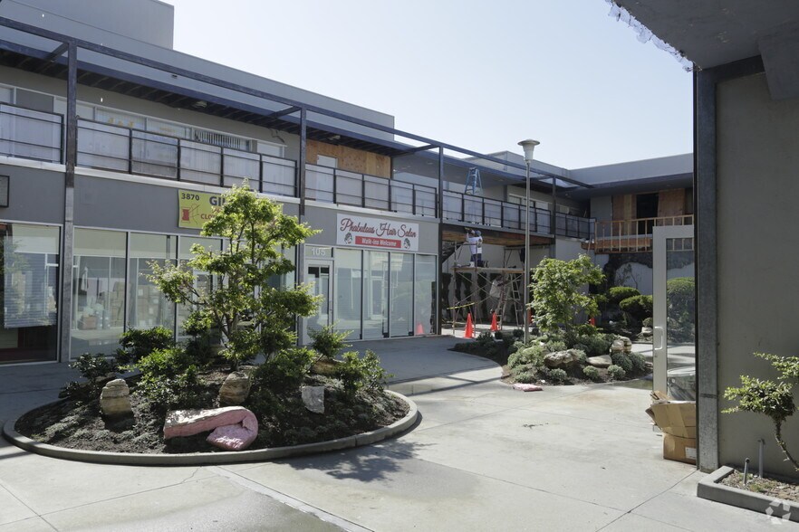 More Photos Of 3868-3876 Crenshaw Blvd, Los Angeles Storefront Retail Office For Lease