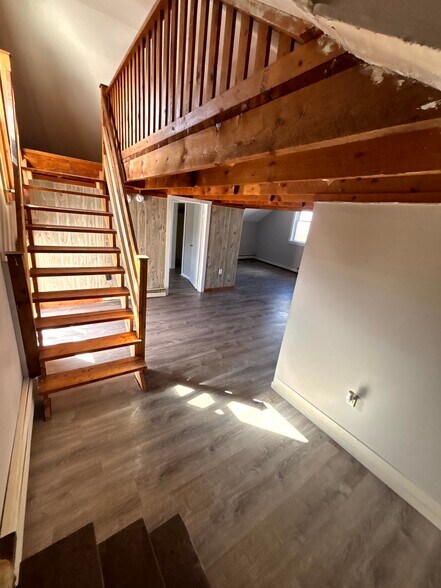 More Photos Of 2733 Dartmouth College, North Haverhill Apartments For Sale