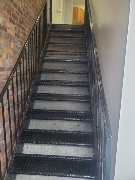 More Photos Of 996-1006 Atlantic Ave, Brooklyn Storefront Retail Residential For Lease