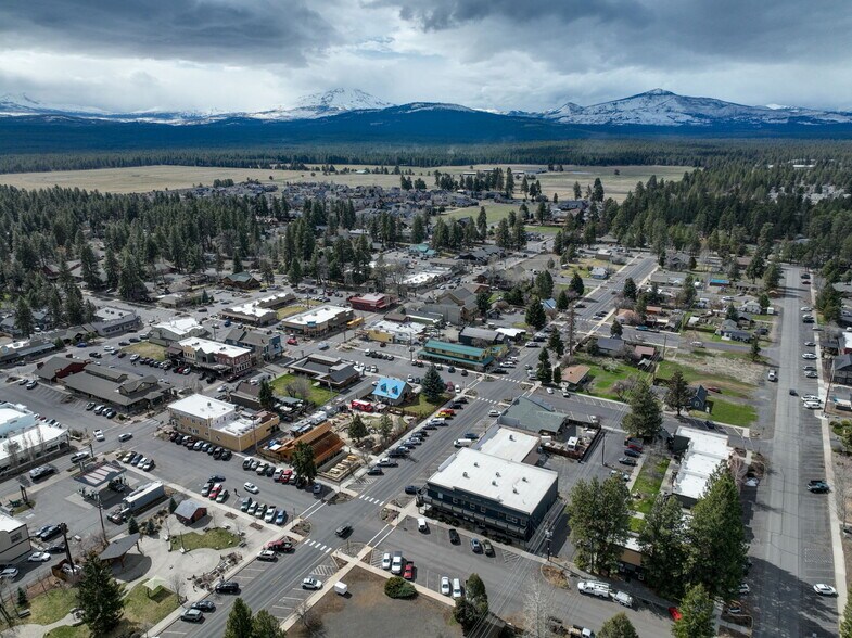 More Photos Of 192 E Main Ave, Sisters Coworking Space