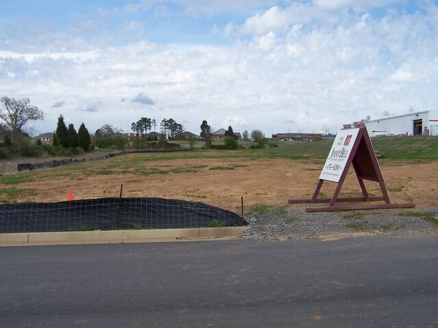 More Photos Of 160 Sandstone, Van Buren Land For Lease