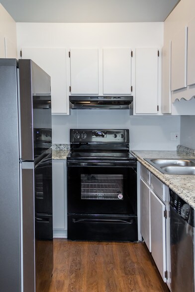 More Photos Of 9517 Newell Hickory Grove Rd, Charlotte Apartments For Sale