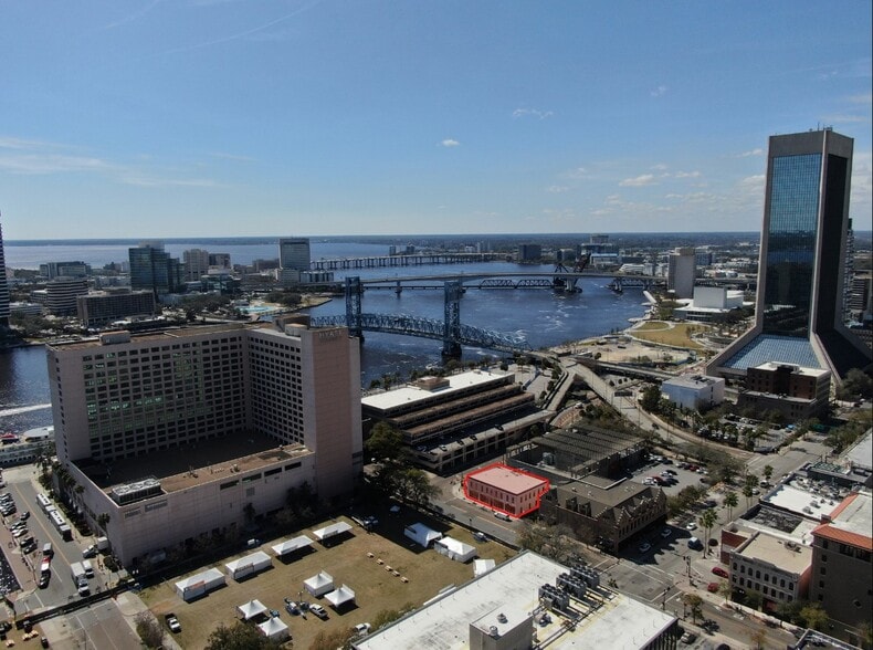 More Photos Of 10 S Newnan St, Jacksonville Loft Creative Space For Lease