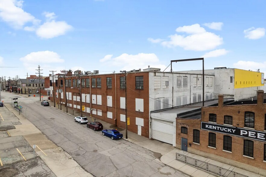 More Photos Of 1001 W Main St, Louisville Manufacturing For Sale