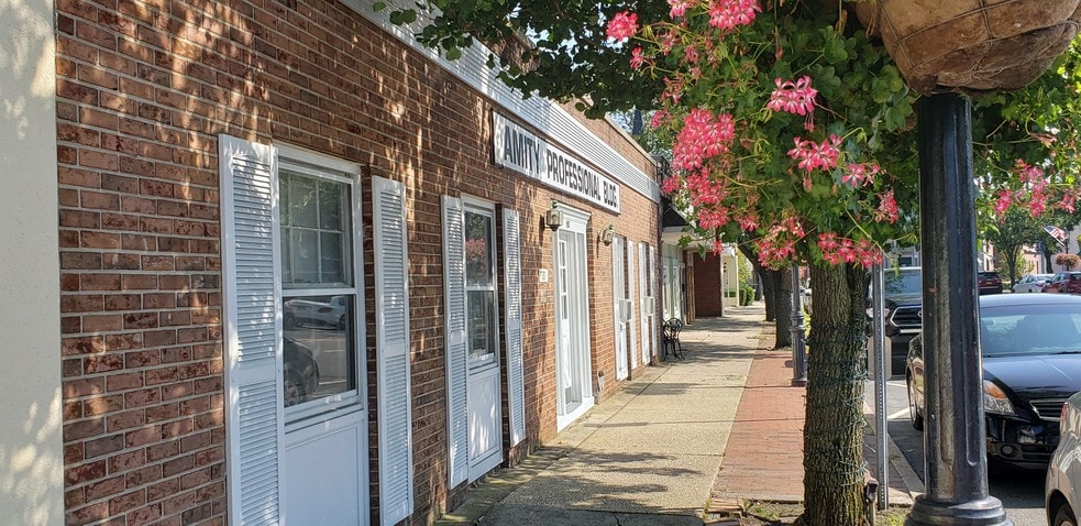 Primary Photo Of 193-199 Broadway, Amityville, NY 11701, USA Broadway, Amityville Medical For Sale