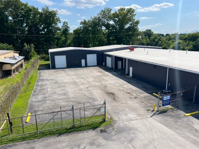 More Photos Of 6120 Airways Blvd, Chattanooga Warehouse For Lease