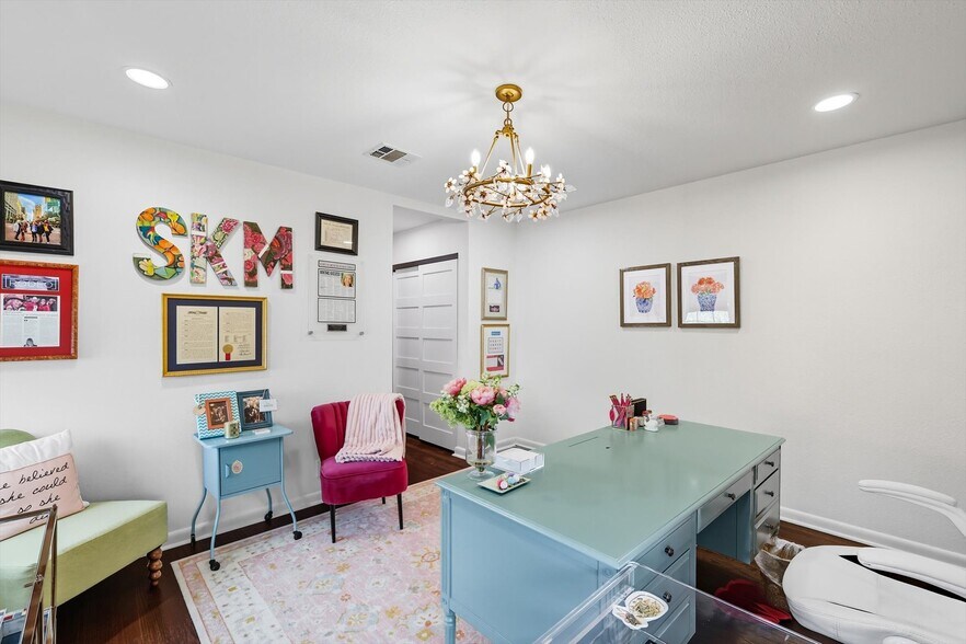 More Photos Of 3613 Washburn Ave, Fort Worth Loft Creative Space For Sale