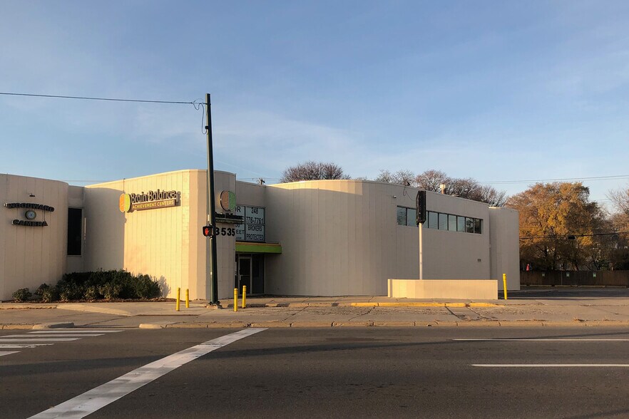 More Photos Of 33535 Woodward Ave, Birmingham General Retail For Sale