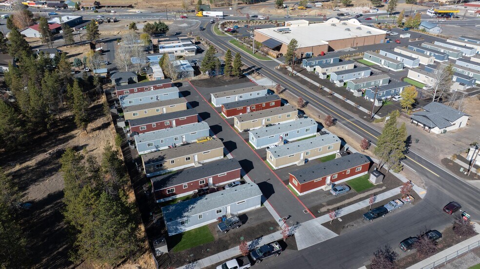 More Photos Of 51395 Preble Way, La Pine Manufactured Housing Mobile Home Park For Sale