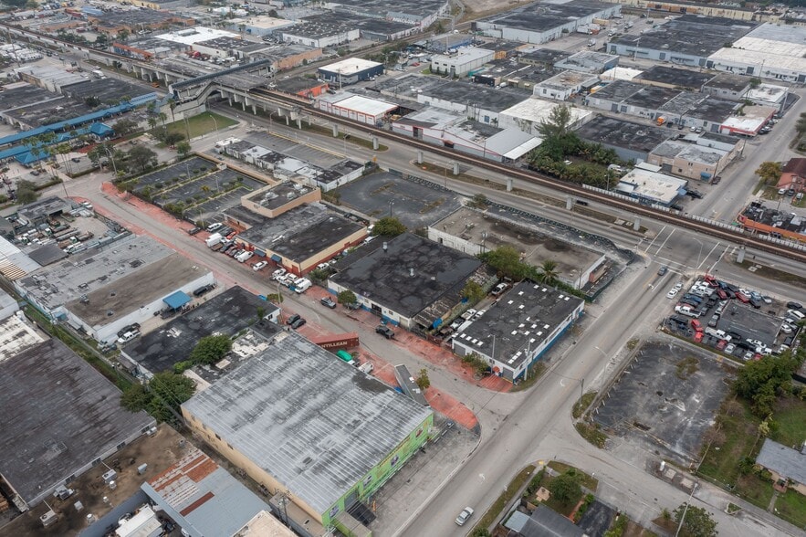 More Photos Of 1040 E 26th St, Hialeah Warehouse For Sale