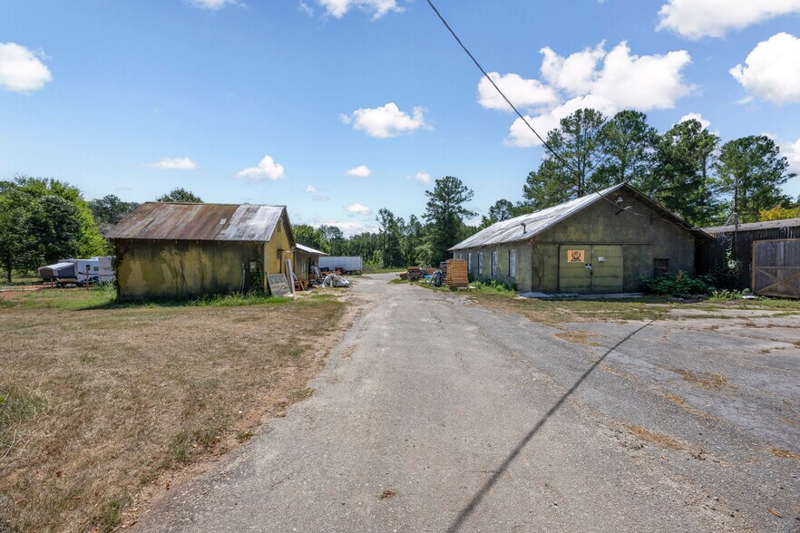 More Photos Of 1177 Richtex Rd, Winnsboro Showroom For Sale