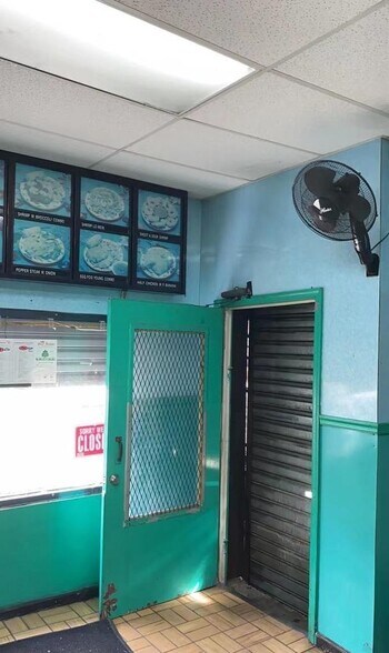 More Photos Of 2768 N 24th St, Philadelphia Restaurant For Lease