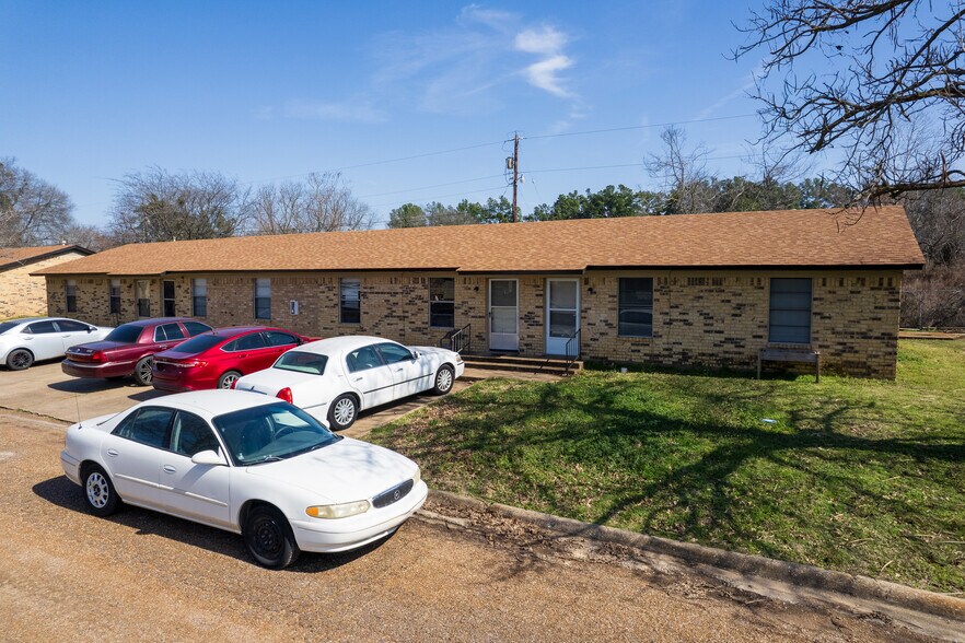 More Photos Of 100 Colvin St, Mount Vernon Apartments For Sale