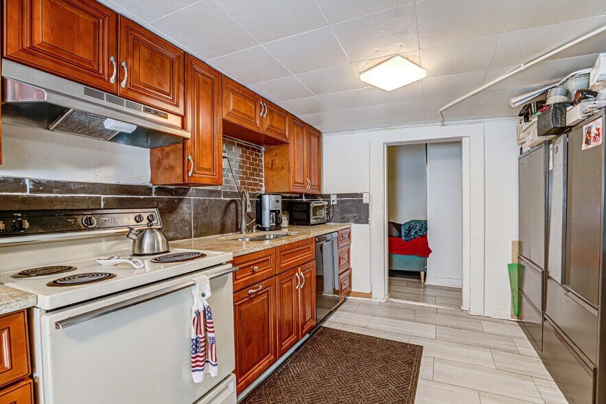 More Photos Of 216 E Main St, Batavia Storefront Retail Residential For Sale