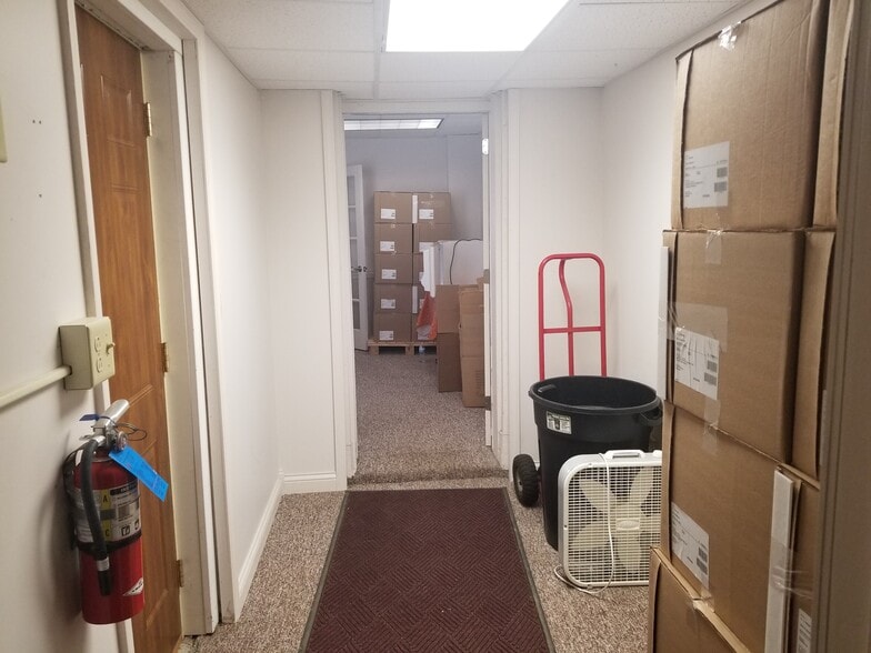 More Photos Of 115 S Union St, Galion Office For Sale