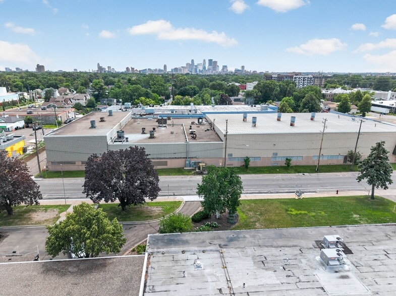 More Photos Of 2639 2nd St NE, Saint Anthony Manufacturing For Sale