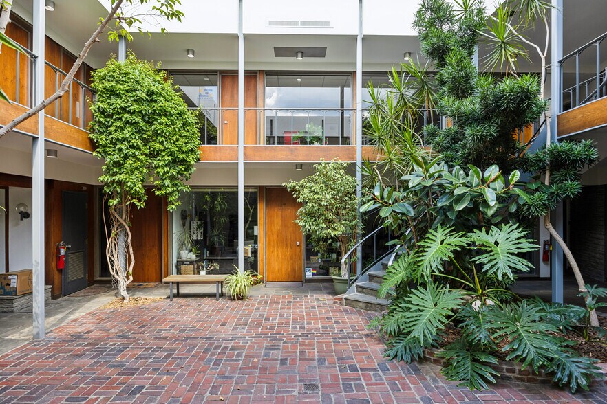 More Photos Of 16 Lancaster Ave, Ardmore Office For Lease