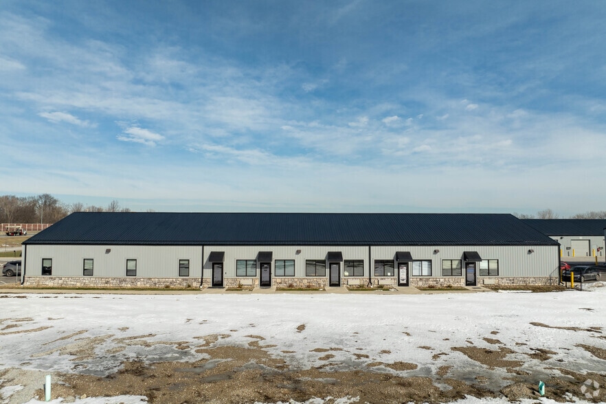 More Photos Of 7840 Tyler Blvd, Mentor Flex For Sale