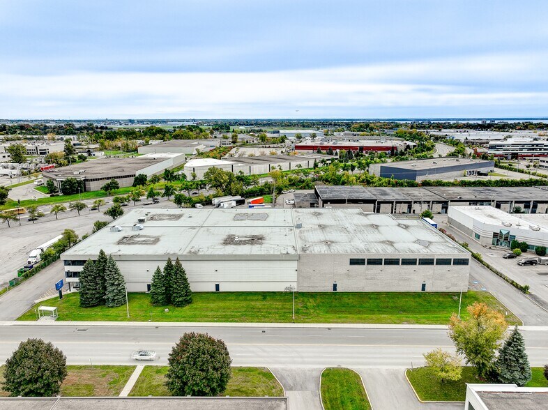 Primary Photo Of 20 Boul Hymus, Pointe-claire Warehouse For Lease