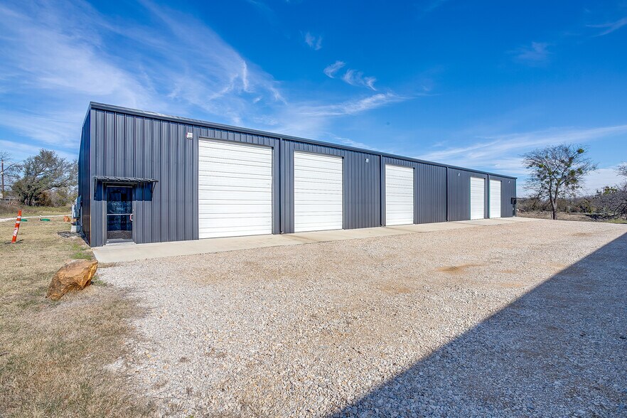 More Photos Of 6471 E Bankhead Hwy, Willow Park Industrial For Lease