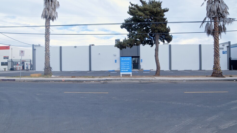 Primary Photo Of 7886 Deering Ave, Canoga Park Manufacturing For Sale