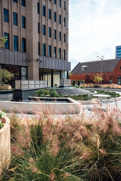 More Photos Of 451 Florida St & 450 Laurel St, Baton Rouge Unknown For Lease