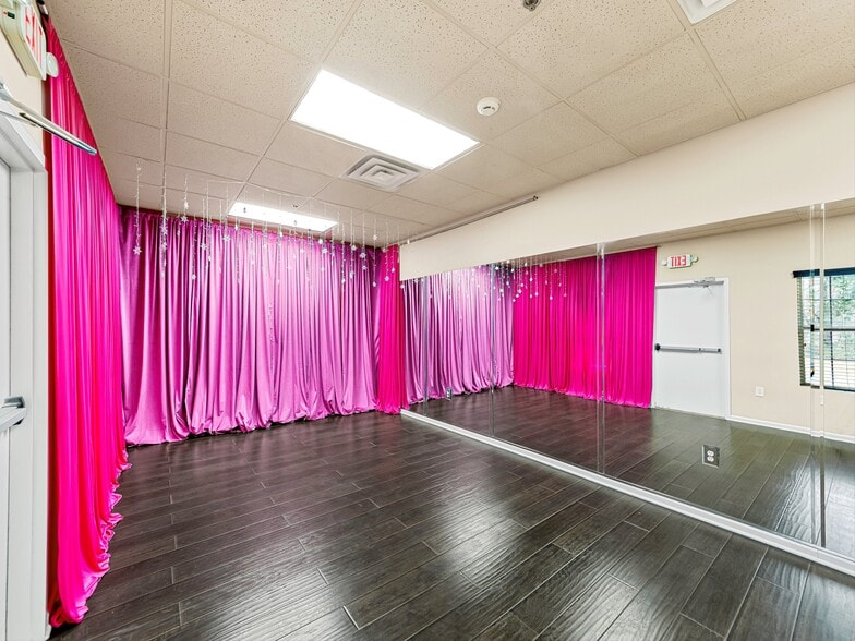 More Photos Of 2425 W Park Place Blvd, Stone Mountain Schools For Sale