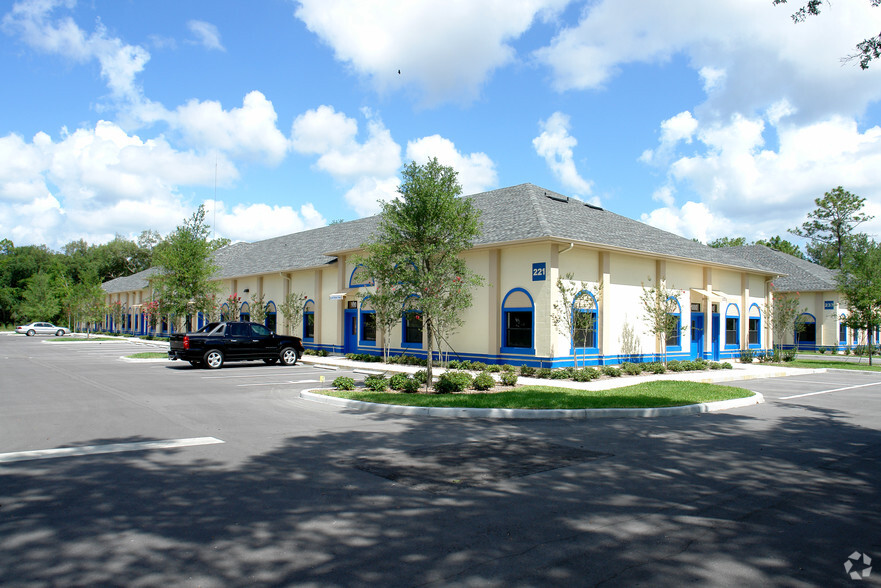 Primary Photo Of 221 Strawberry Oaks Dr, Orange City Light Manufacturing For Lease