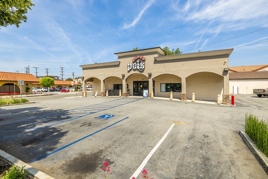 More Photos Of 9403 Las Tunas Dr, Temple City Freestanding For Sale